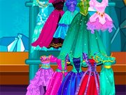 Who will be the queen in the prom tonight, Elsa or Anna? Come and pick new evening gowns from their 